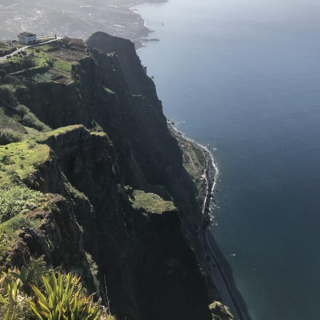 Madeira, Miradouro Cabo Girão, Steilküste, Aussicht. Aussichtspunkt, Meer, Der Reisekoffer, reisen